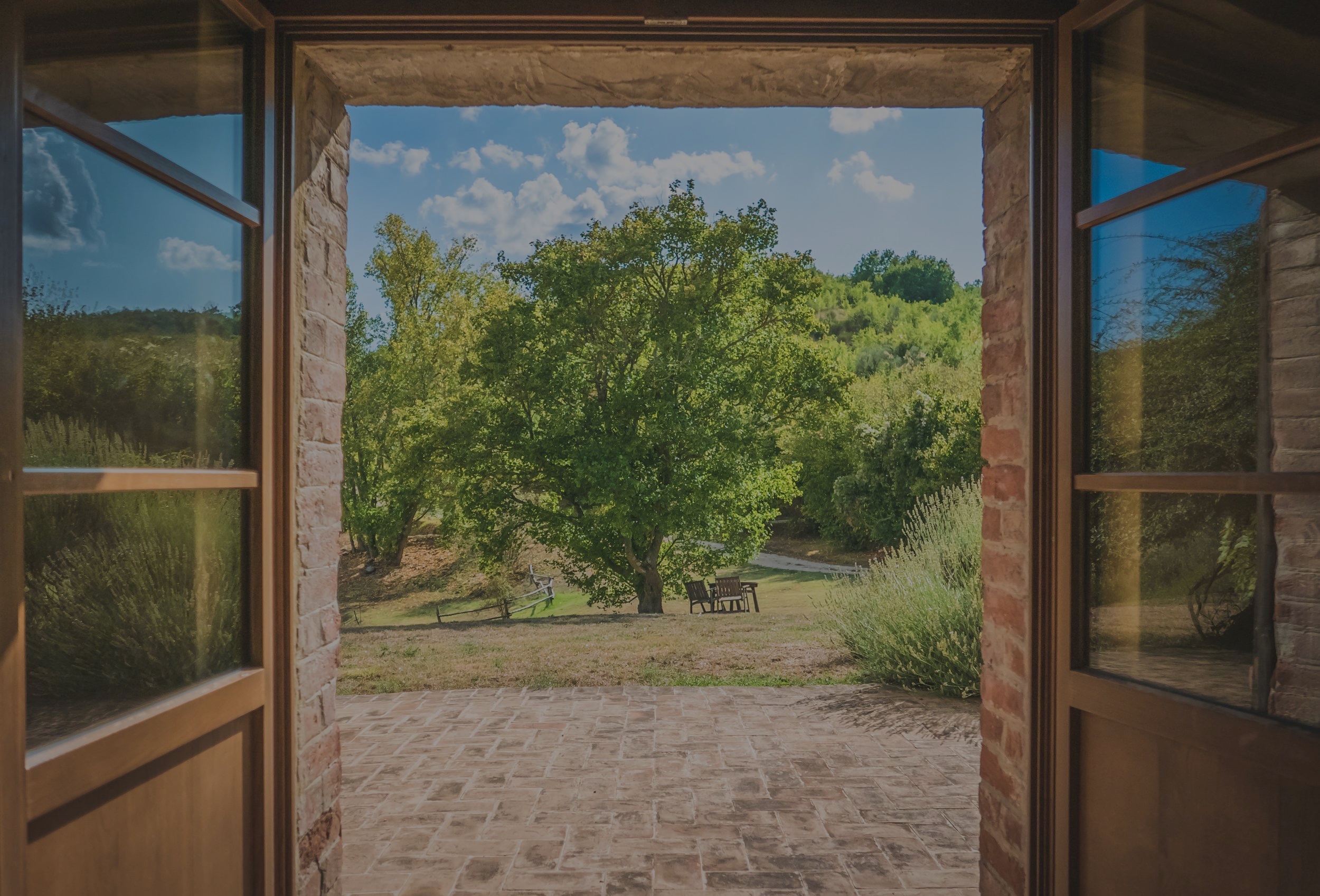 architecture-cobblestone-country-house-575226.jpg