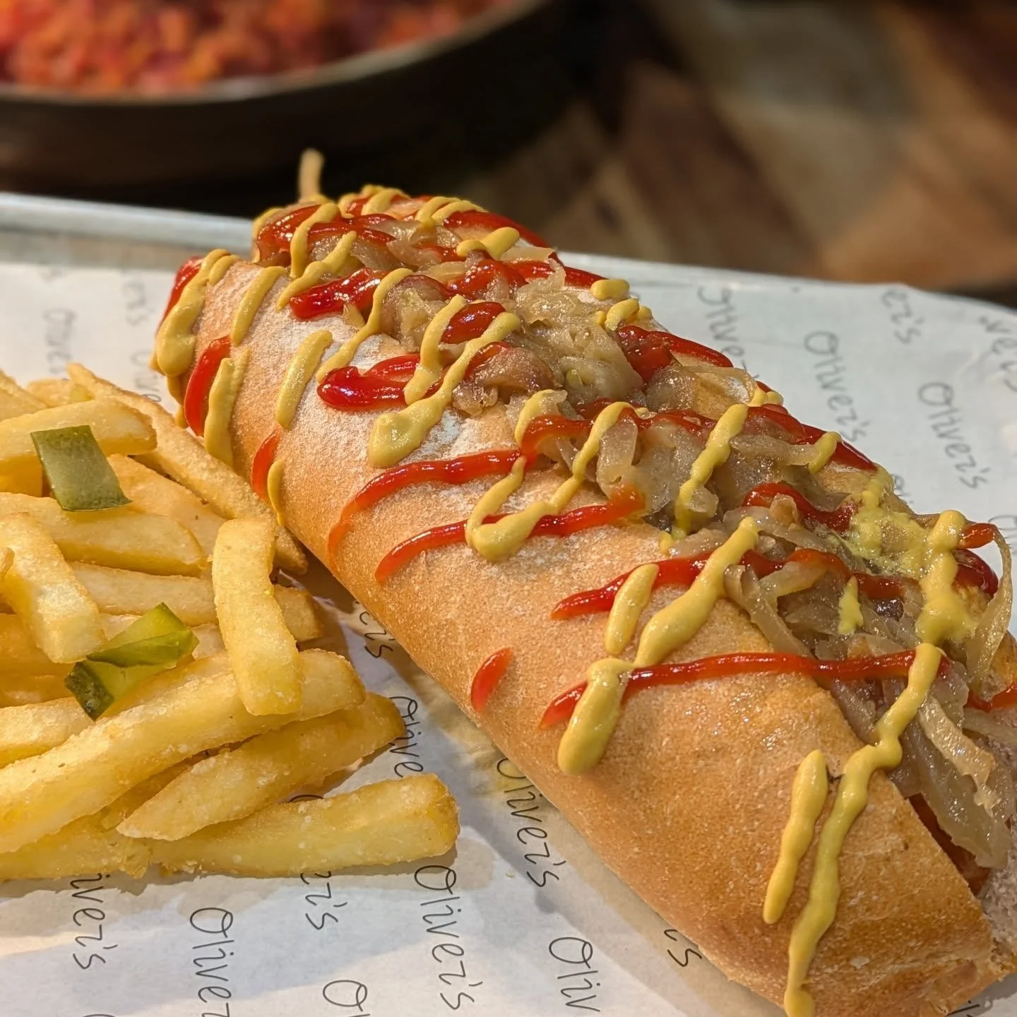 Introducing Oliver&rsquo;s Choice- your new go-to for delicious value! Today&rsquo;s feature: customisable hot dogs with all your favourite toppings 😋🌭