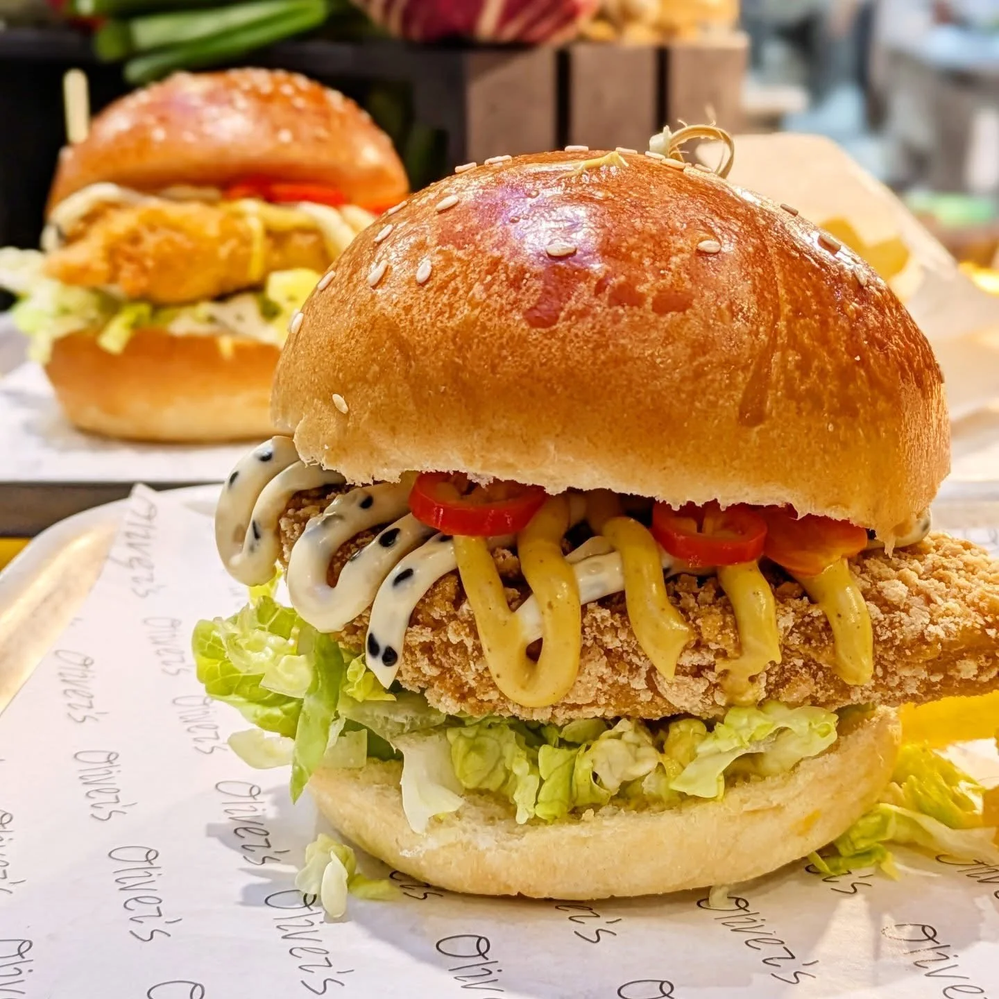 Katsu cravings? We&rsquo;ve got you 🤤
Today&rsquo;s Oliver&rsquo;s Choice: Chicken or Quorn Katsu Burger - don&rsquo;t miss out!