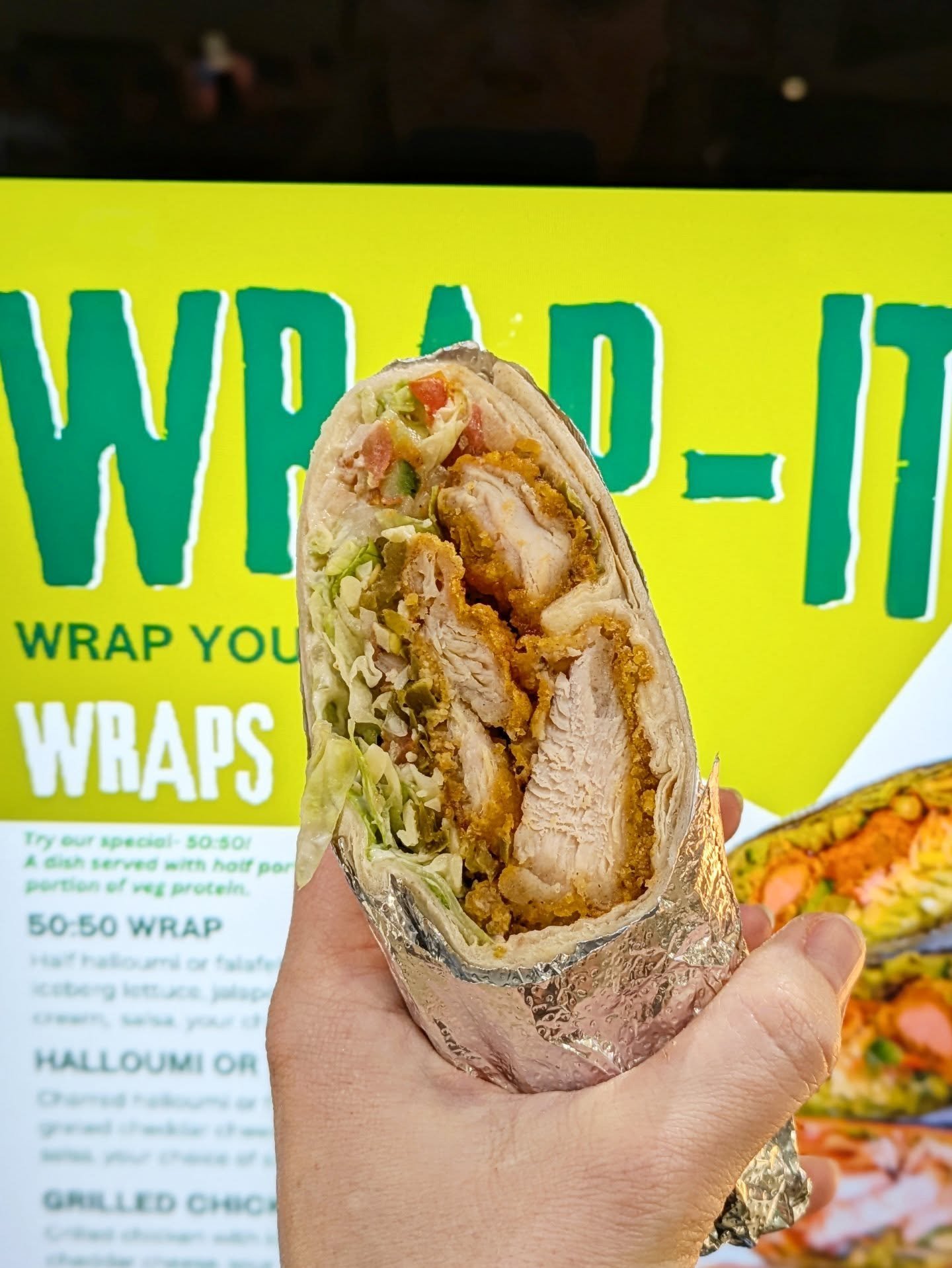 On the go? We&rsquo;ve got you 🌯
WRAP-IT lets you mix it up - halloumi, falafel, grilled or Southern fried chicken, even 50:50.
Fast. Fresh. Fully your choice.