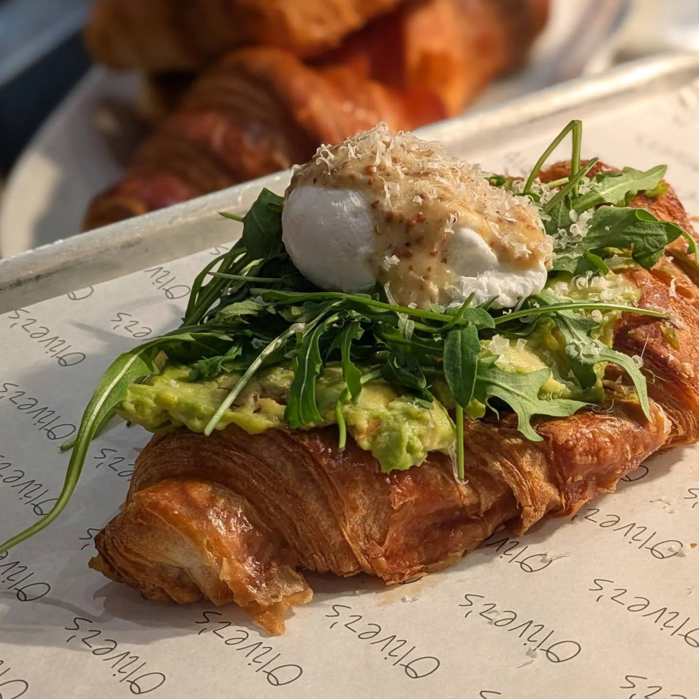 This week&rsquo;s breakfast special is here to steal the spotlight ✨🥐

Golden smashed croissant, creamy avocado, and a perfectly poached egg with that dreamy, runny yolk. It&rsquo;s smash-ingly good and egg-stra in every bite. 🤍💛