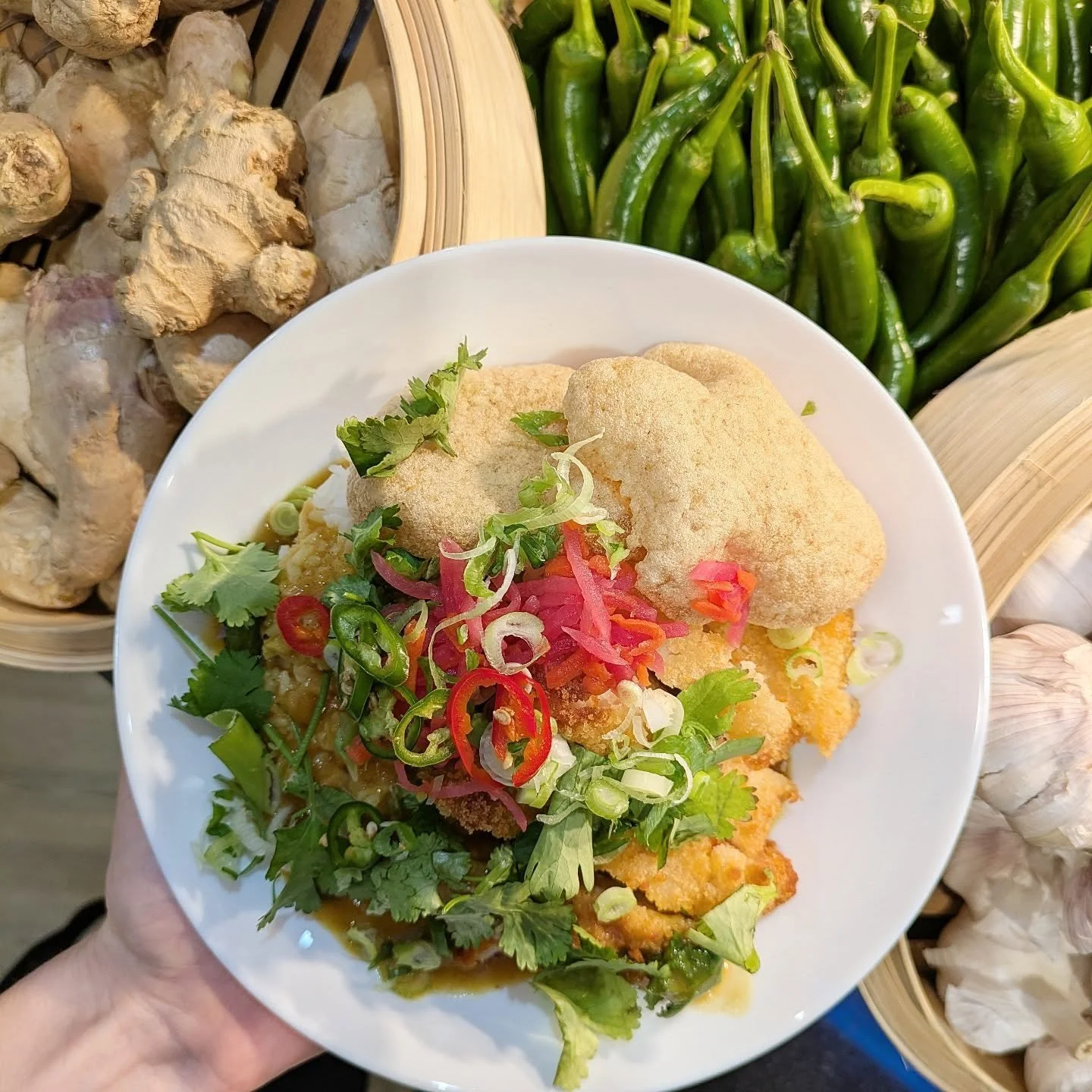 Golden. Crispy. Crunchy.
That first bite? Pure satisfaction. 🤤

Our Chicken Katsu is bringing the heat with perfectly spiced, crispy coating and that rich, flavour-packed sauce you can&rsquo;t get enough of. 🌶️✨