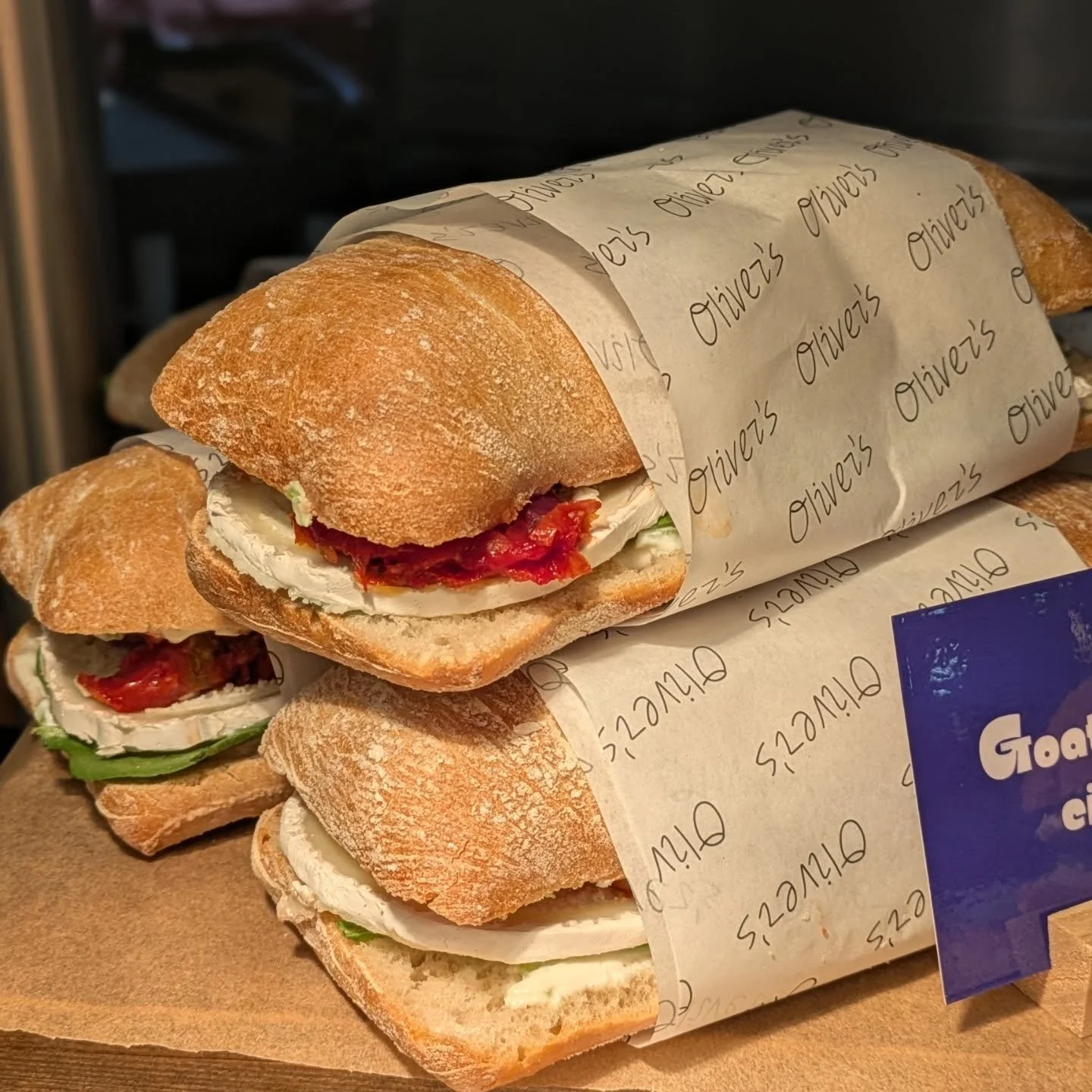 New week, new sandwiches at The Crust Club 👀
We&rsquo;ve got: goat&rsquo;s cheese ciabatta, spiced chicken wrap, and a classic ham &amp; Cheddar baguette 🥪
Don&rsquo;t say we don&rsquo;t treat you