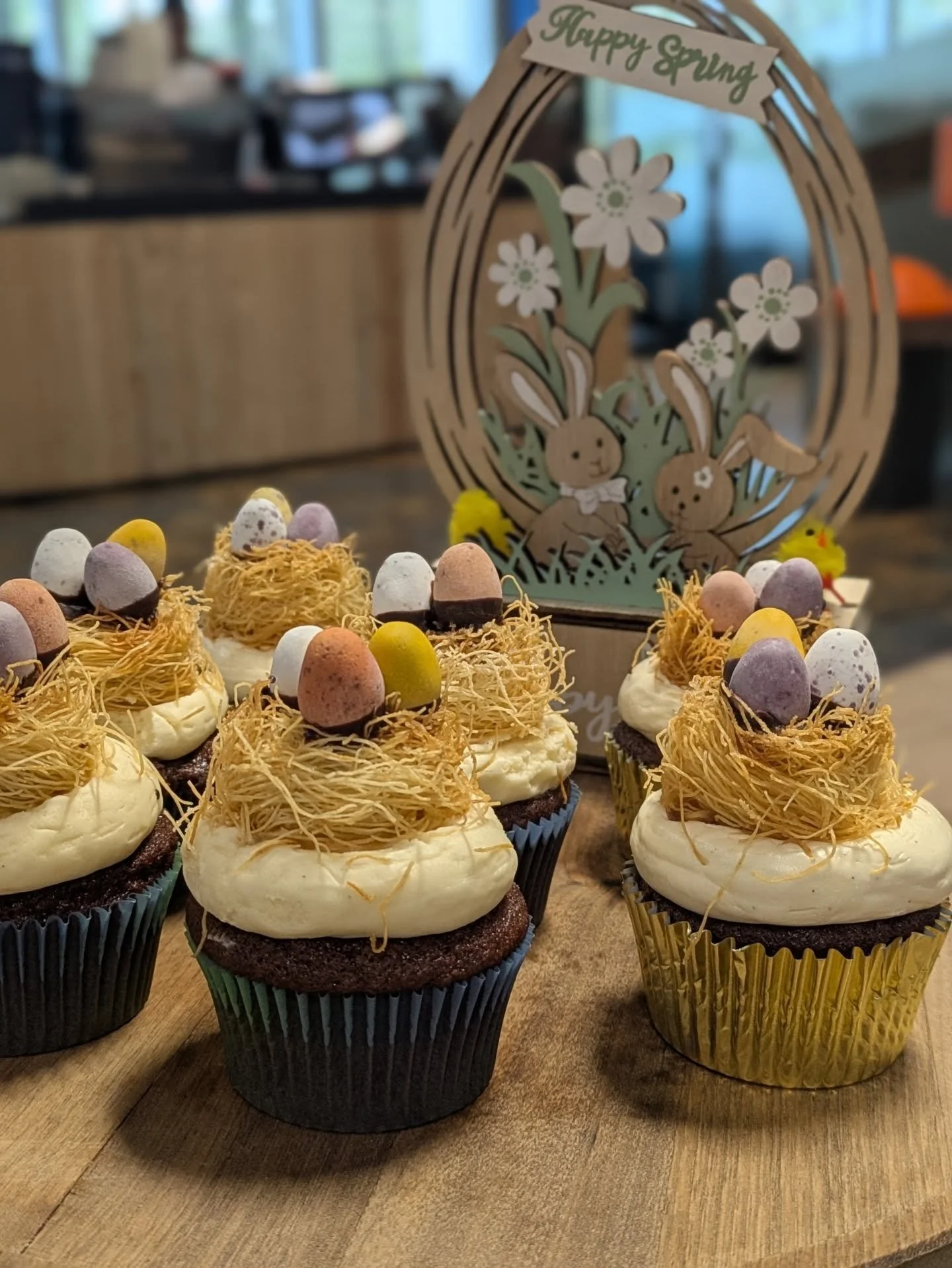 Hop into Easter with us! 🐇🐥
From carrot cake to cr&egrave;me egg brownies&hellip; our Easter treats are too good to share ✨