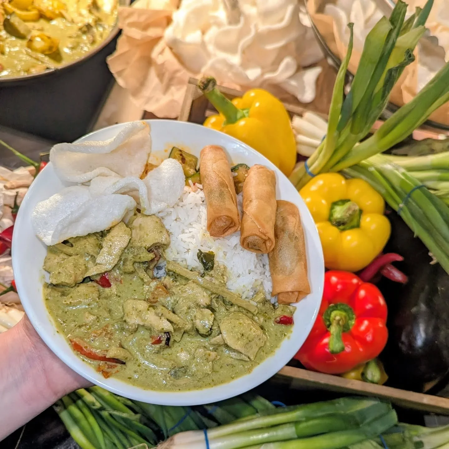 This bowl looks bangin'! 🔥

This is our Thai green chicken curry, served with Jasmine rice, smashed cucumber salad and prawn crackers 🍚🥒

Add a side of spring rolls with sweet chilli sauce if you want to spice things up!🌶️

Available now in Olive
