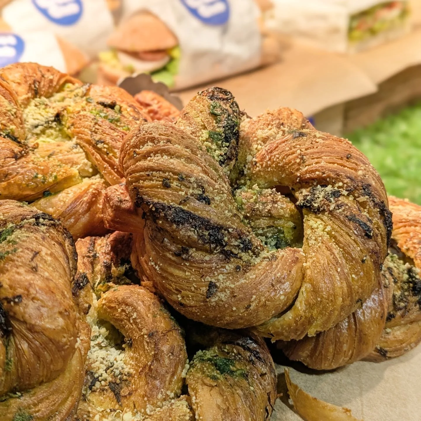 Today&rsquo;s lineup at The Crust Club counter is not playing around 😮&zwj;🔥

From our NEW wild garlic pastry (trust us&hellip; it&rsquo;s a game changer 🌿), to the fresh and vibrant Caprese focaccia 🍅🧀, plus the crowd-favourite chicken, bacon &
