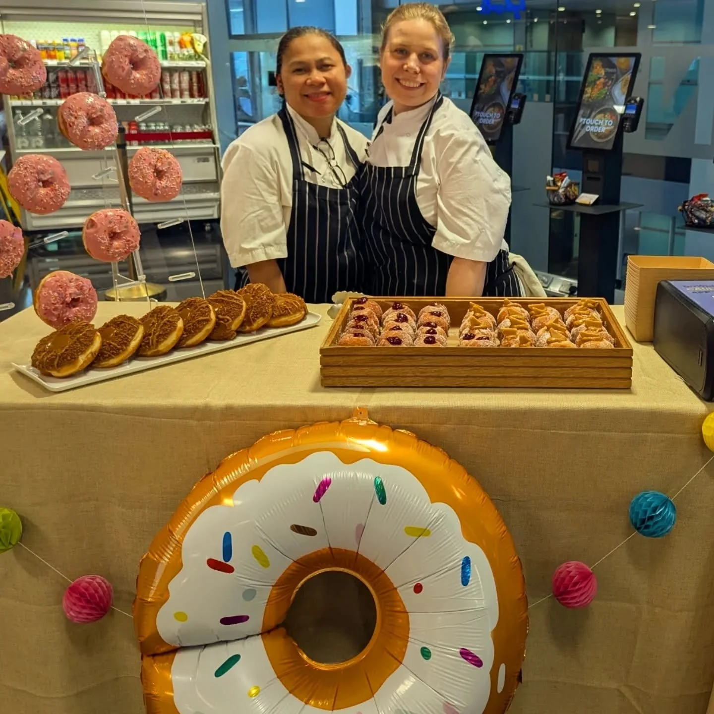 Meet pastry chefs Sophie &amp; Felicity today at our National Donut Week pop-up in Oliver's Restaurant! 👩&zwj;🍳🔥✨

We have delicious Dulce de Leche 🥛 or Raspberry Jam 🩷 filled donuts. Gorgeously fluffy inside, filling that's bursting with flavou