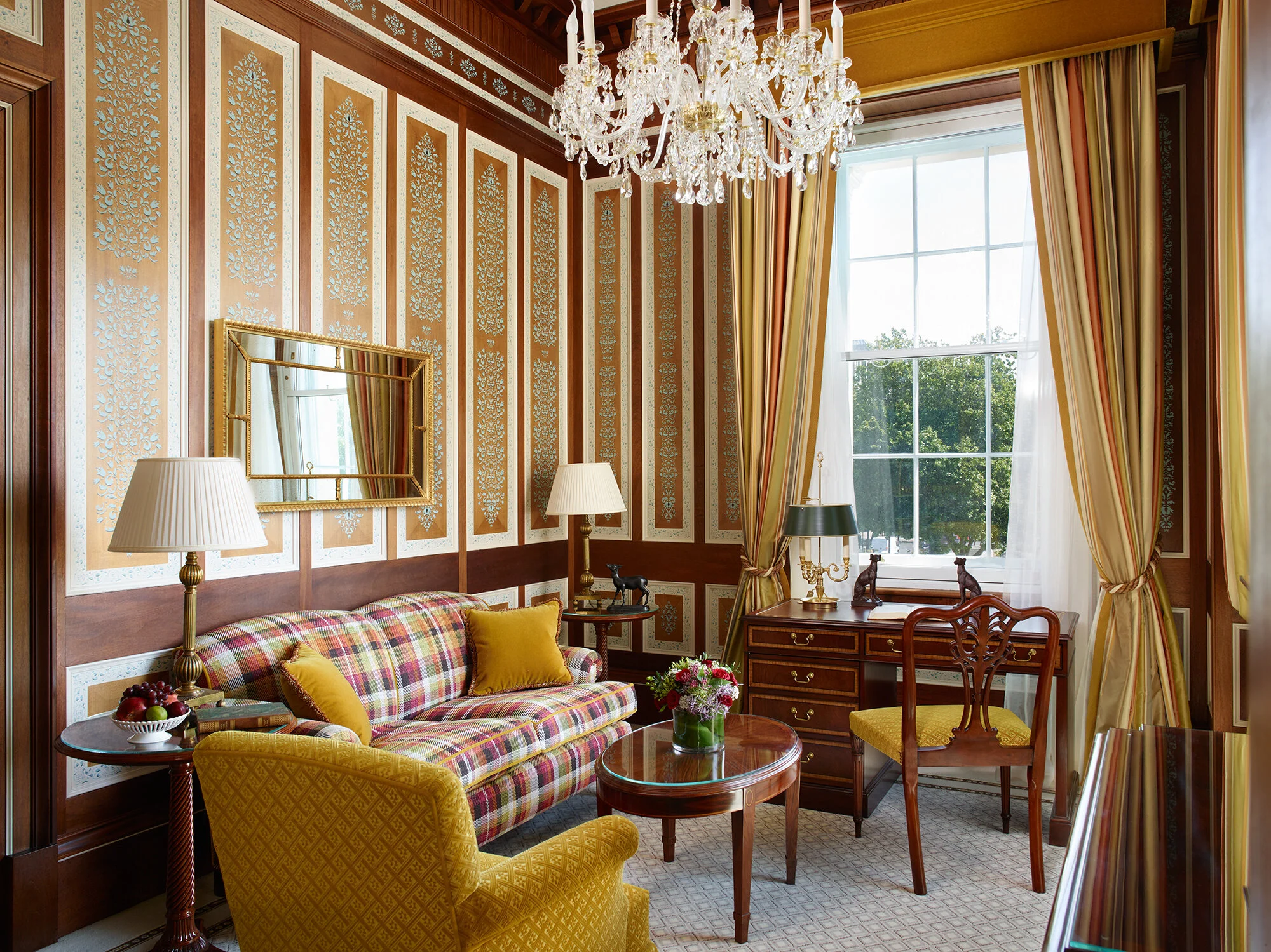 reardonsmith-the-lanesborough-interior-6.jpg