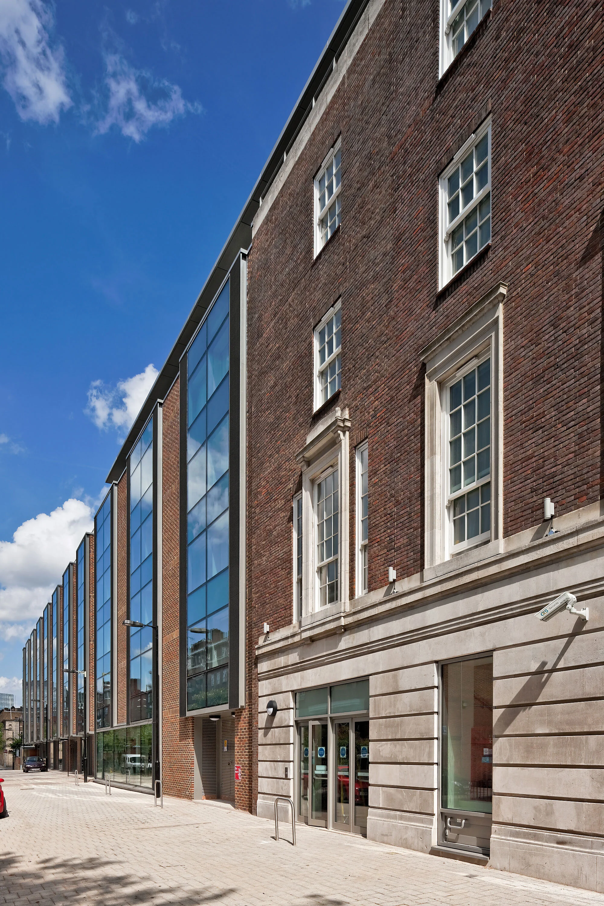 reardonsmith-travelodge-waterloo-exterior-3.jpg