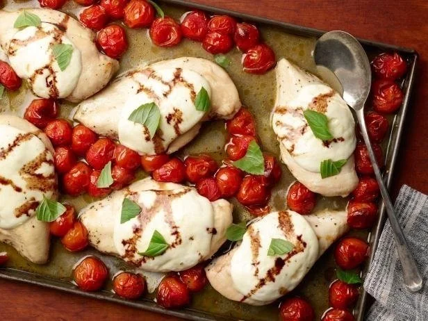 Sheet Pan Caprese Chicken 