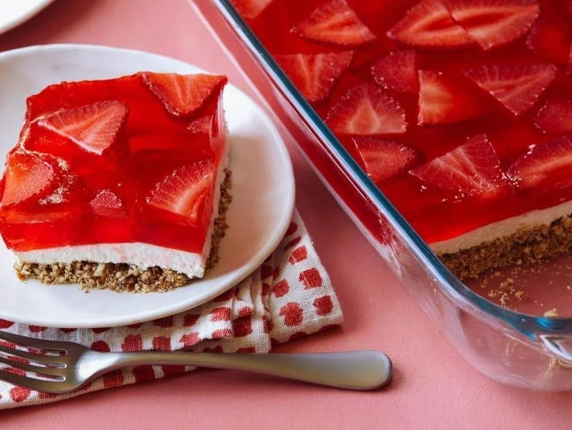 Strawberry Pretzel Salad 