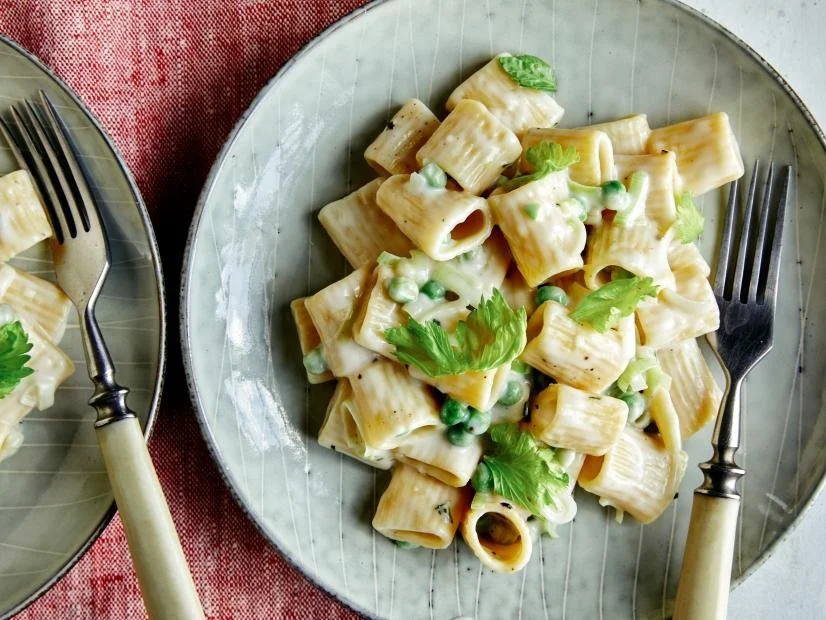 One Pot Cheesy White Rigatoni with Peas for Two