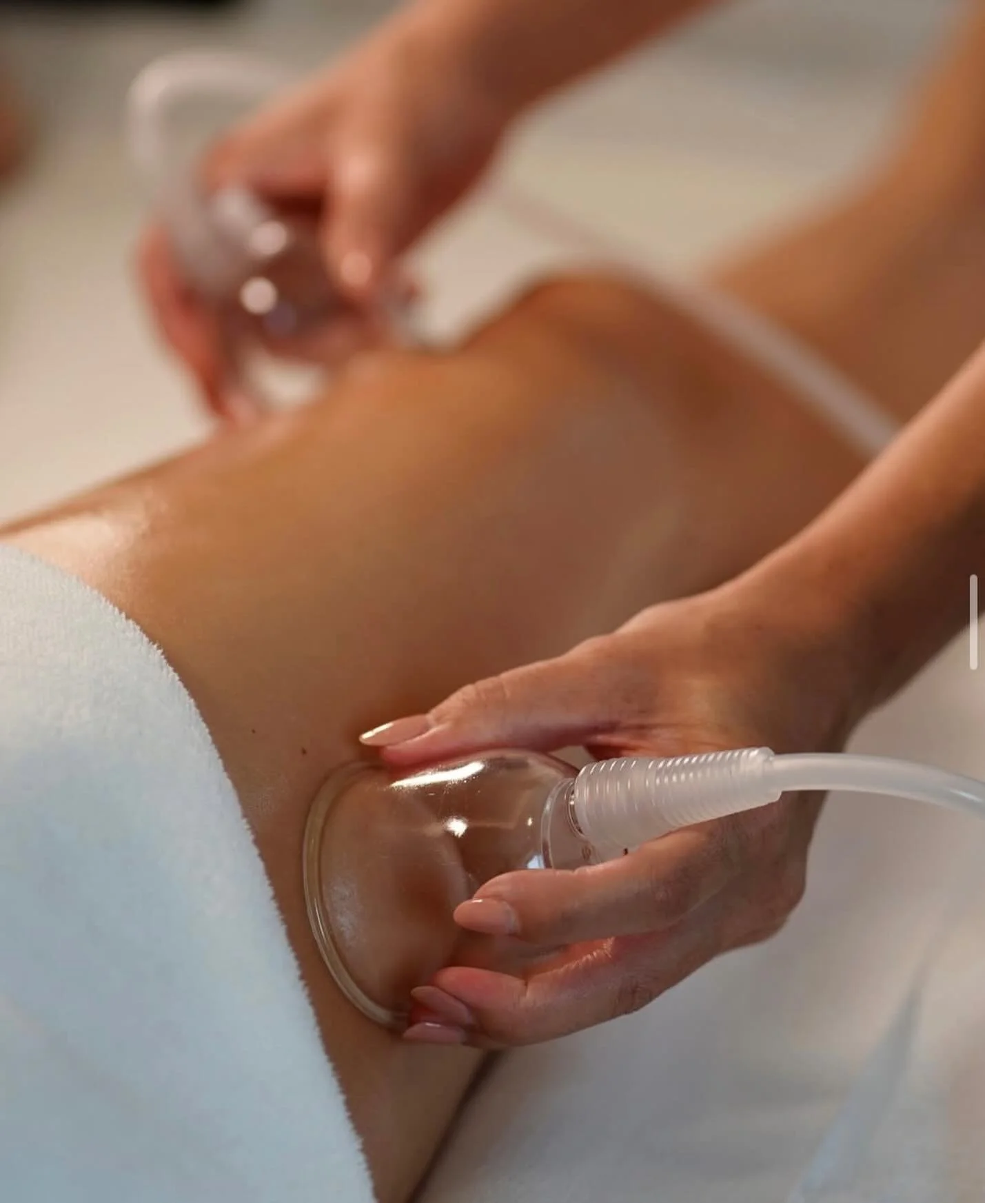 Bara f&aring;tal timmar kvar f&ouml;r dig att boka v&aring;ra otroliga BLACK WEEK erbjudanden!
Erbjudanden som bokas och betalas nu g&aring;r att utnyttja i 12 m&aring;nader fram&aring;t s&aring; passa p&aring; och boka in lite self treatment f&ouml;