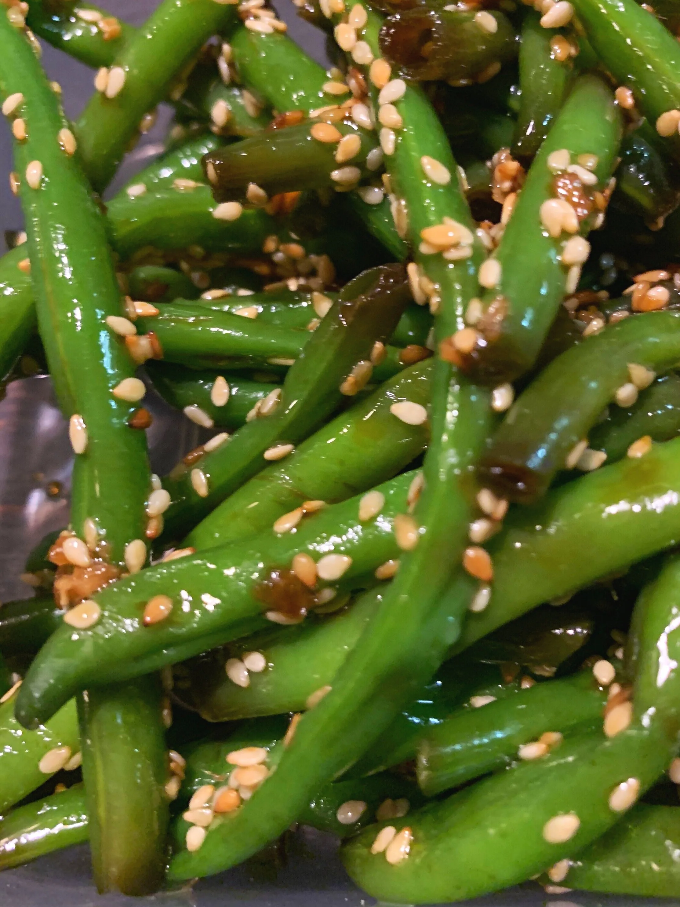 Bønnesalat med sesam og soya dressing — SJØRLIS