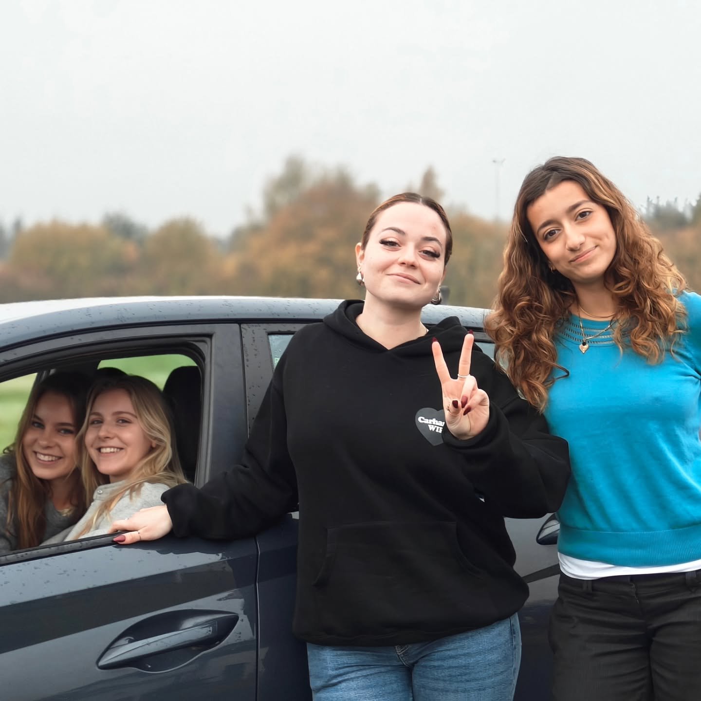 Et udpluk af de seneste aktiviteter hos &Aring;l&oslash;kke🤗

- Holdstart 1/9👭👬
- Kravleg&aring;rd 10/9🚗
- F&oslash;rstehj&aelig;lpskursus 21/9⛑️
- Efter&aring;rsferien 2/10-23/10🍁🌰🍂
- Best&aring;et teoripr&oslash;ve 5/11🎓
- Glatbane 7/11❄️🚗