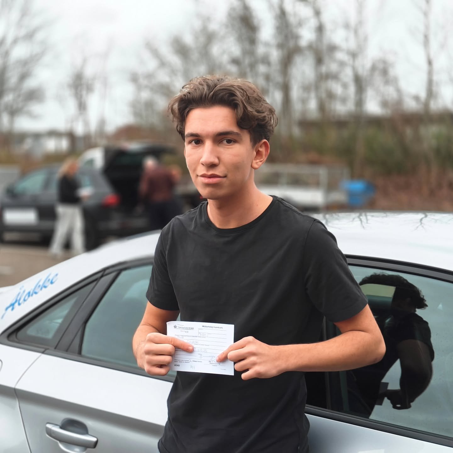 Tillykke med k&oslash;rekortet, Oscar!👍😎🏁🚗💨

Der er &aring;bent for tilmelding i 2026 og 2027:
🖥️www.aaloekkekoereskole.dk
📧 trygivolvo@yahoo.dk
☎️60611799