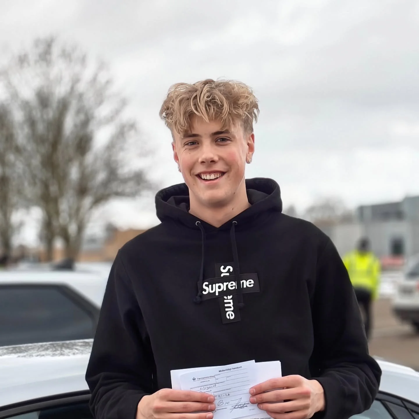 Tillykke med k&oslash;rekortet, Rasmus!👍😎🏁🚗💨

Der er &aring;bent for tilmelding i 2026 og 2027:
🖥️www.aaloekkekoereskole.dk
📧 trygivolvo@yahoo.dk
☎️60611799