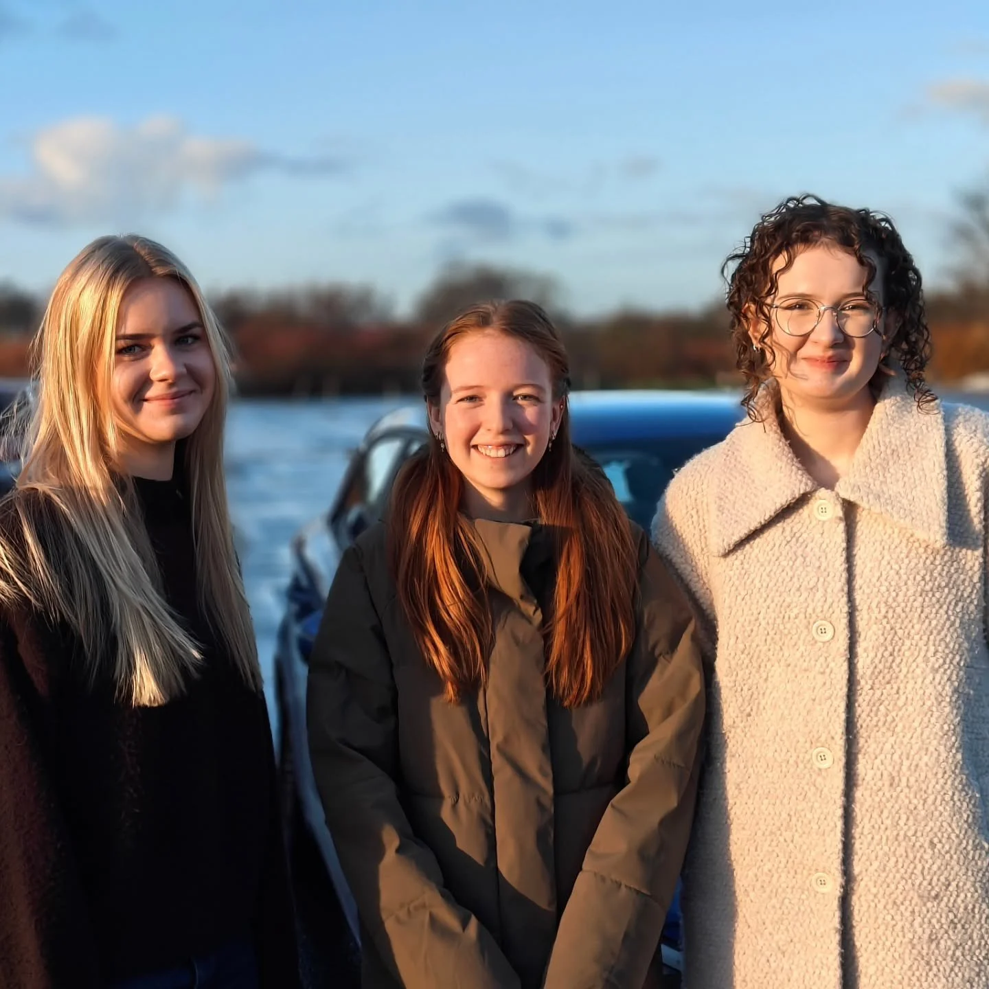 Et udpluk af de seneste aktiviteter hos &Aring;l&oslash;kke🤗

- Best&aring;et teoripr&oslash;ve🎓
- Vellykket tur p&aring; kravleg&aring;rden🚗
- &Aring;l&oslash;kkes maskot🐾❤️

Der er &aring;bent for tilmelding i 2026 og 2027
💻www.aaloekkekoeresk