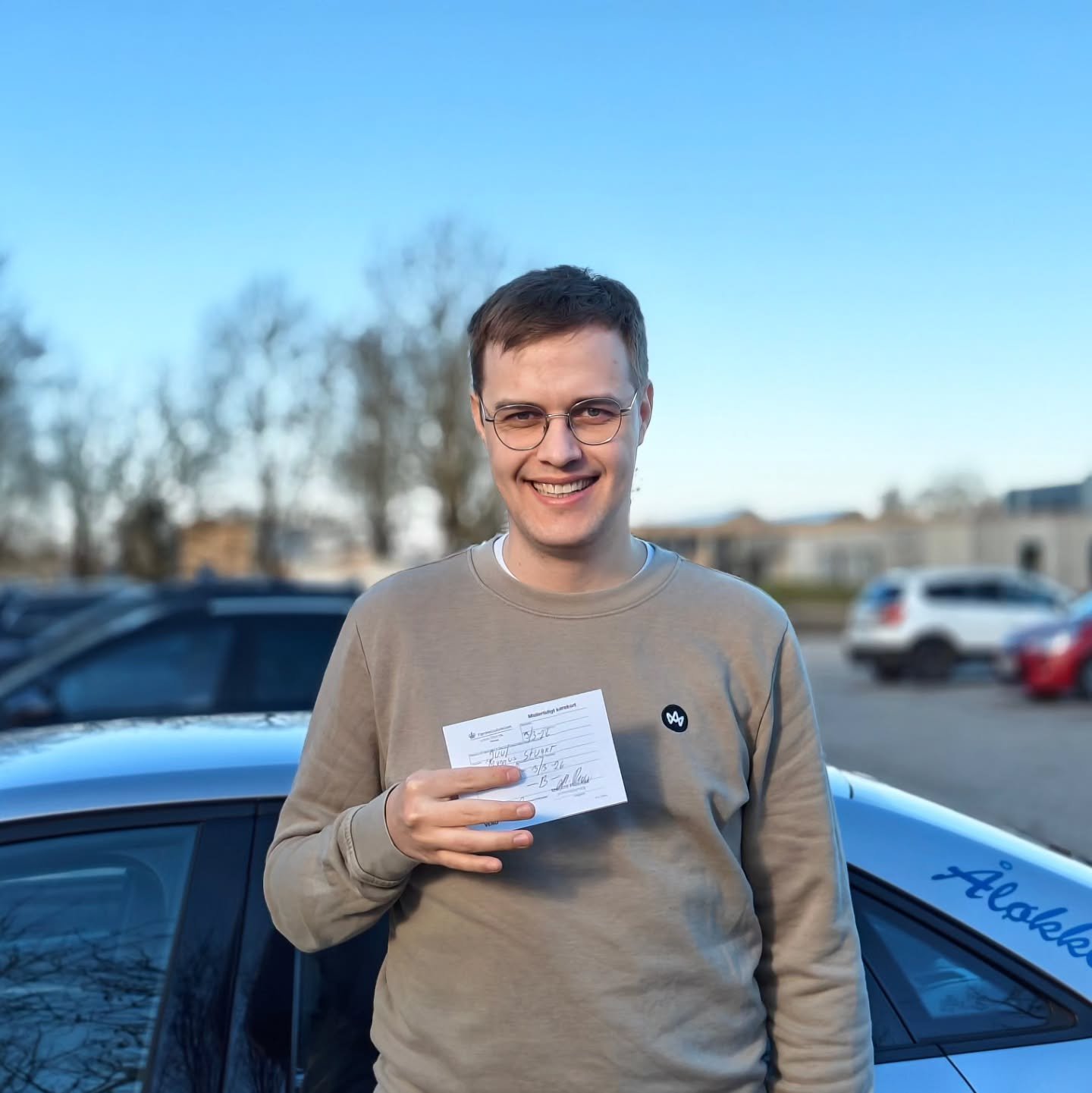 Tillykke med k&oslash;rekortet, Magnus!👍😎🏁🚗💨

Der er &aring;bent for tilmelding i 2026 og 2027:
🖥️www.aaloekkekoereskole.dk
📧 trygivolvo@yahoo.dk
☎️60611799