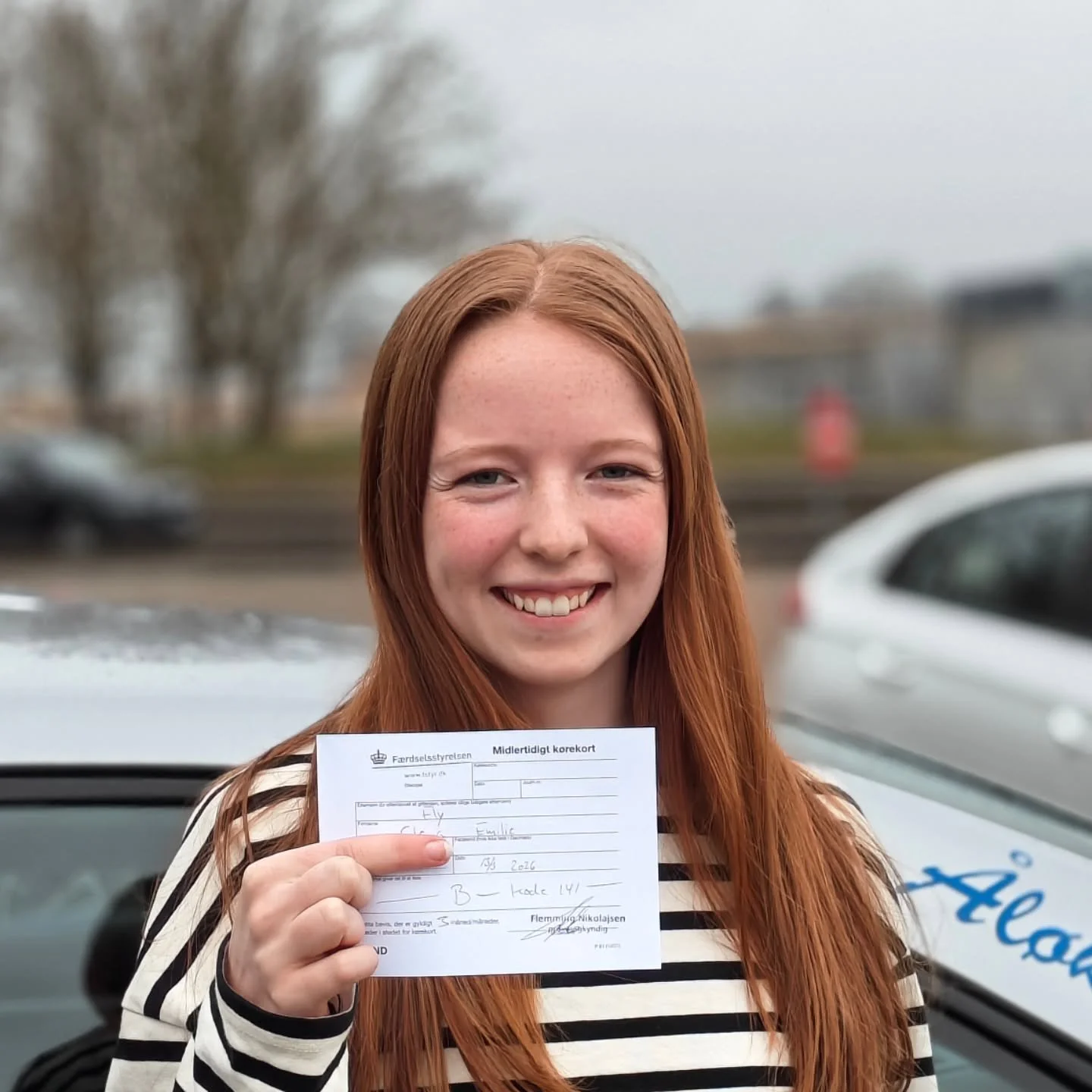 Tillykke med k&oslash;rekortet, Clara!👍😎🎁🏁🚗💨

Der er &aring;bent for tilmelding i 2026 og 2027:
🖥️www.aaloekkekoereskole.dk
📧 trygivolvo@yahoo.dk
☎️60611799