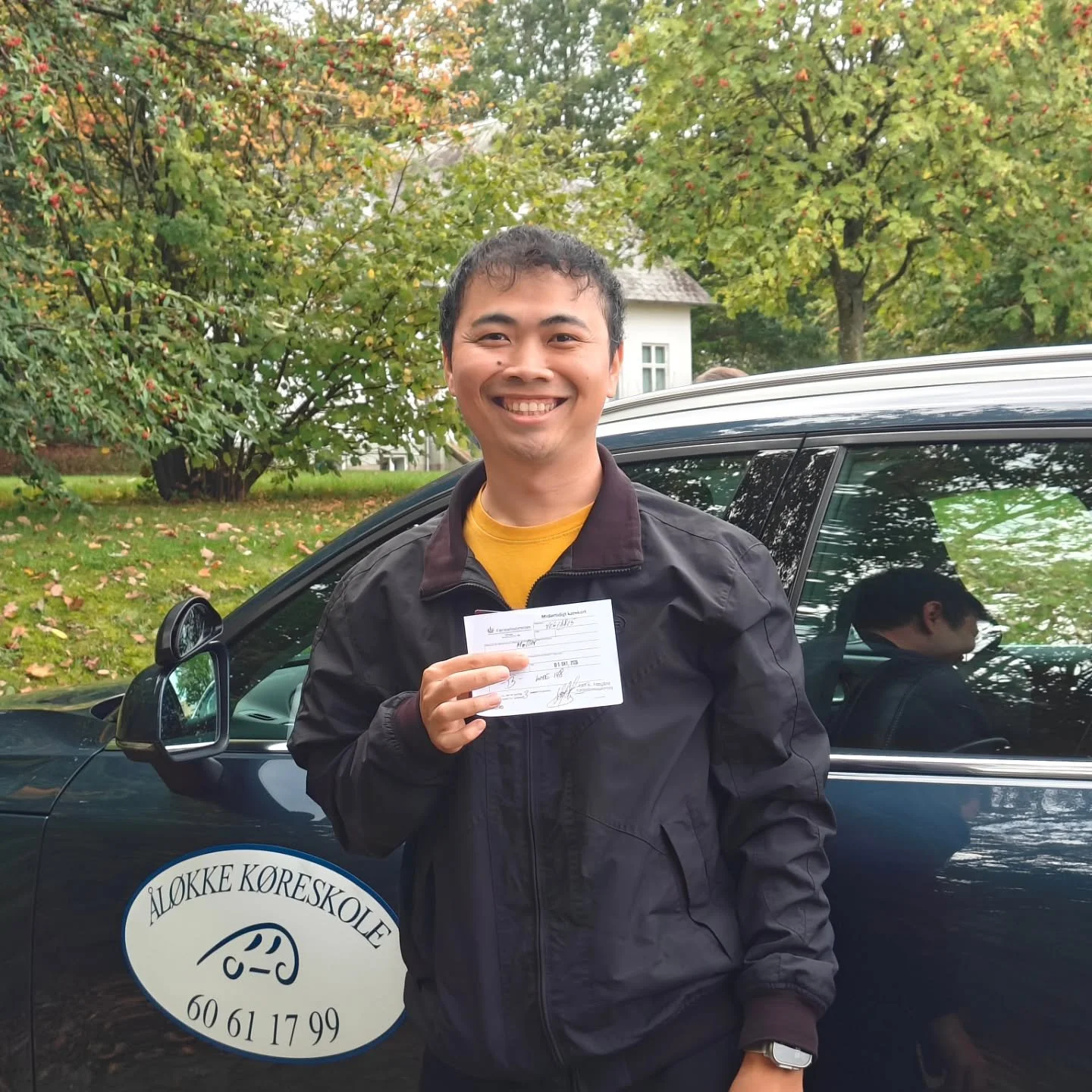 Tillykke med k&oslash;rekortet, Sam! 🤏😎🏁🚗💨

K&oslash;rekort med manuelt- og automatgear🚗🚘

Der er &aring;bent for tilmelding i 2026 og 2027:

📧 trygivolvo@yahoo.dk
☎️60611799
#k&oslash;reskole #odensek&oslash;reskole #k&oslash;rekort
#mitoden