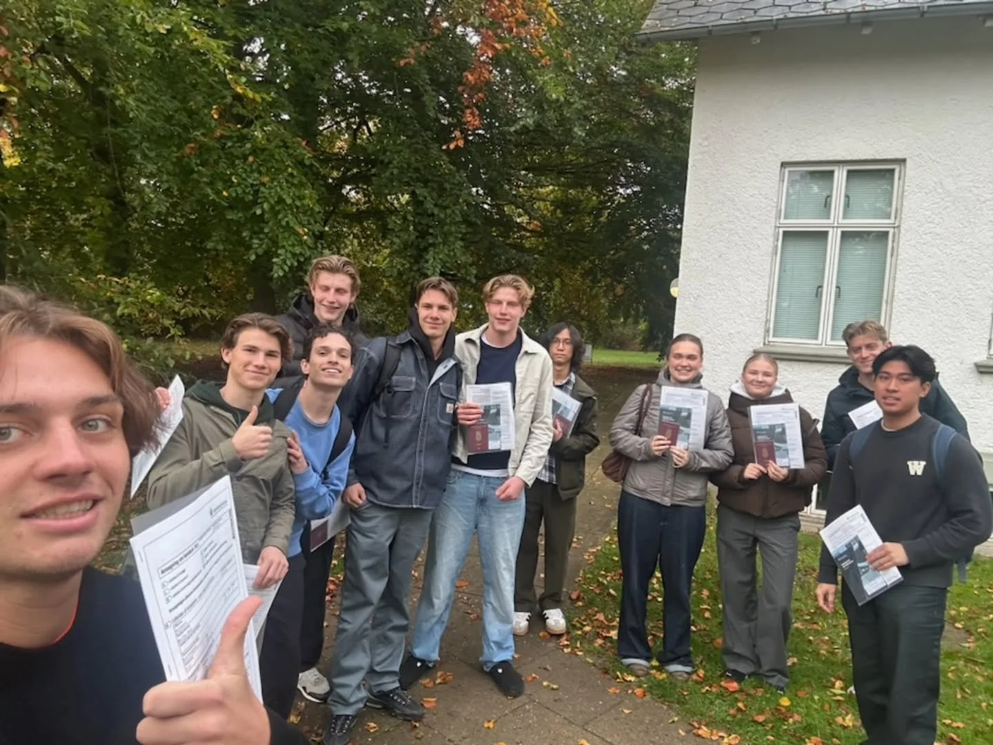 Tillykke med best&aring;et teoripr&oslash;ver i dag, Ida, Rosa, Viktor, Martin, William, Mathias, Daniel, Malthe, Felix, Linus, Asbj&oslash;rn!🤏👏💪🎊🎉

- Holdstart 31/8👫👫
- Kravleg&aring;rd 8/9 og 9/9🚗
- F&oslash;rstehj&aelig;lp 20/9⛑️
- Best&a
