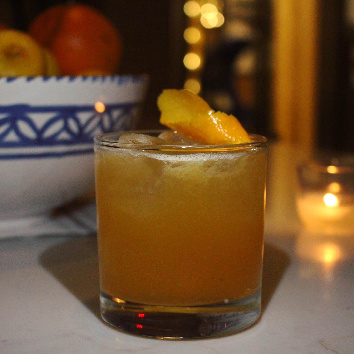 Apple of My Rye is a bright, refreshing rye and sherry based cocktail with a squash syrup, citrus, and apple bitters from @liberationbitters in New Haven. It has all those autumn flavors you love and is on the fall menu at Porr&oacute;n in Hartford. 