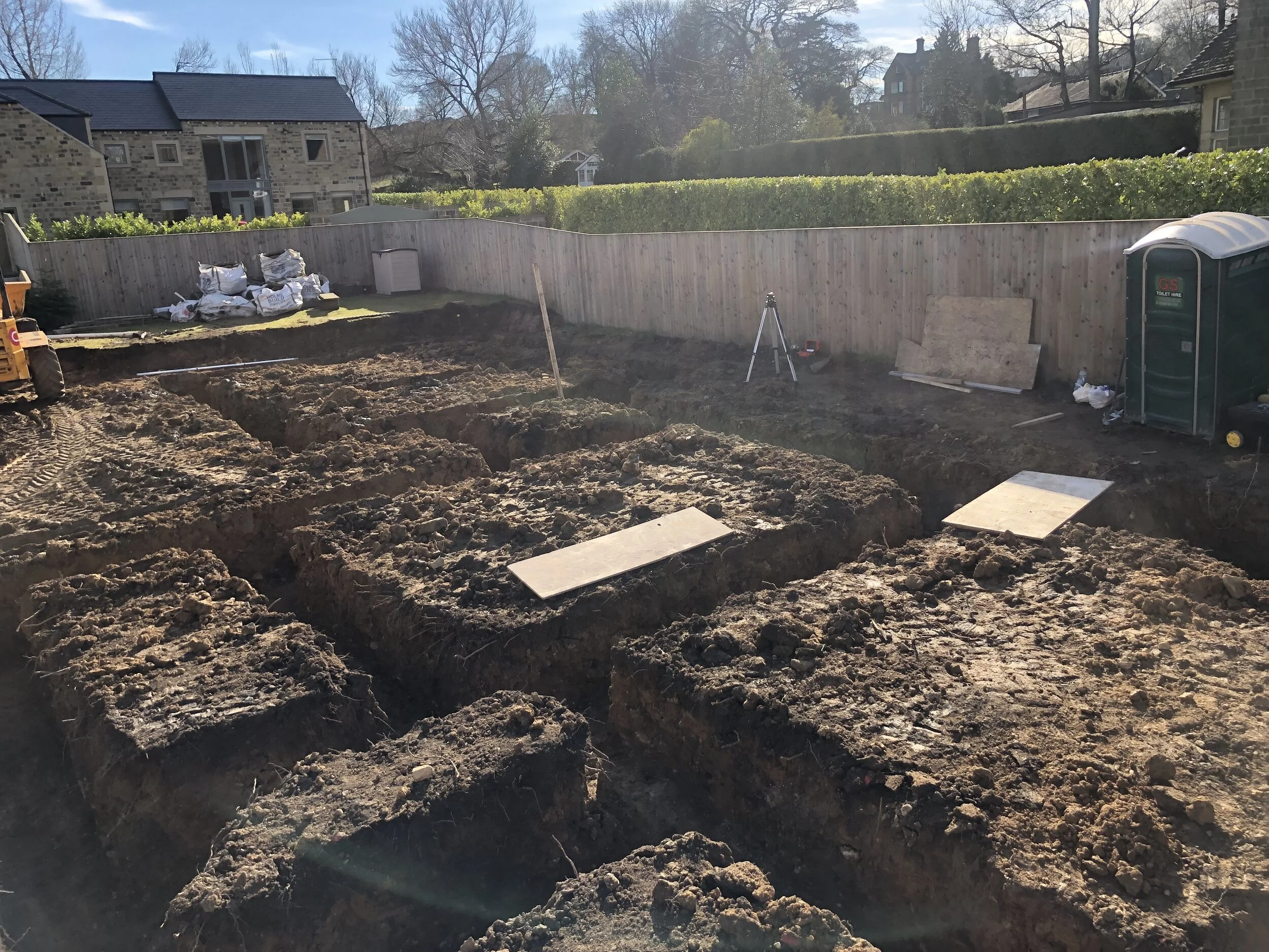 new build foundations thongsbridge .jpg