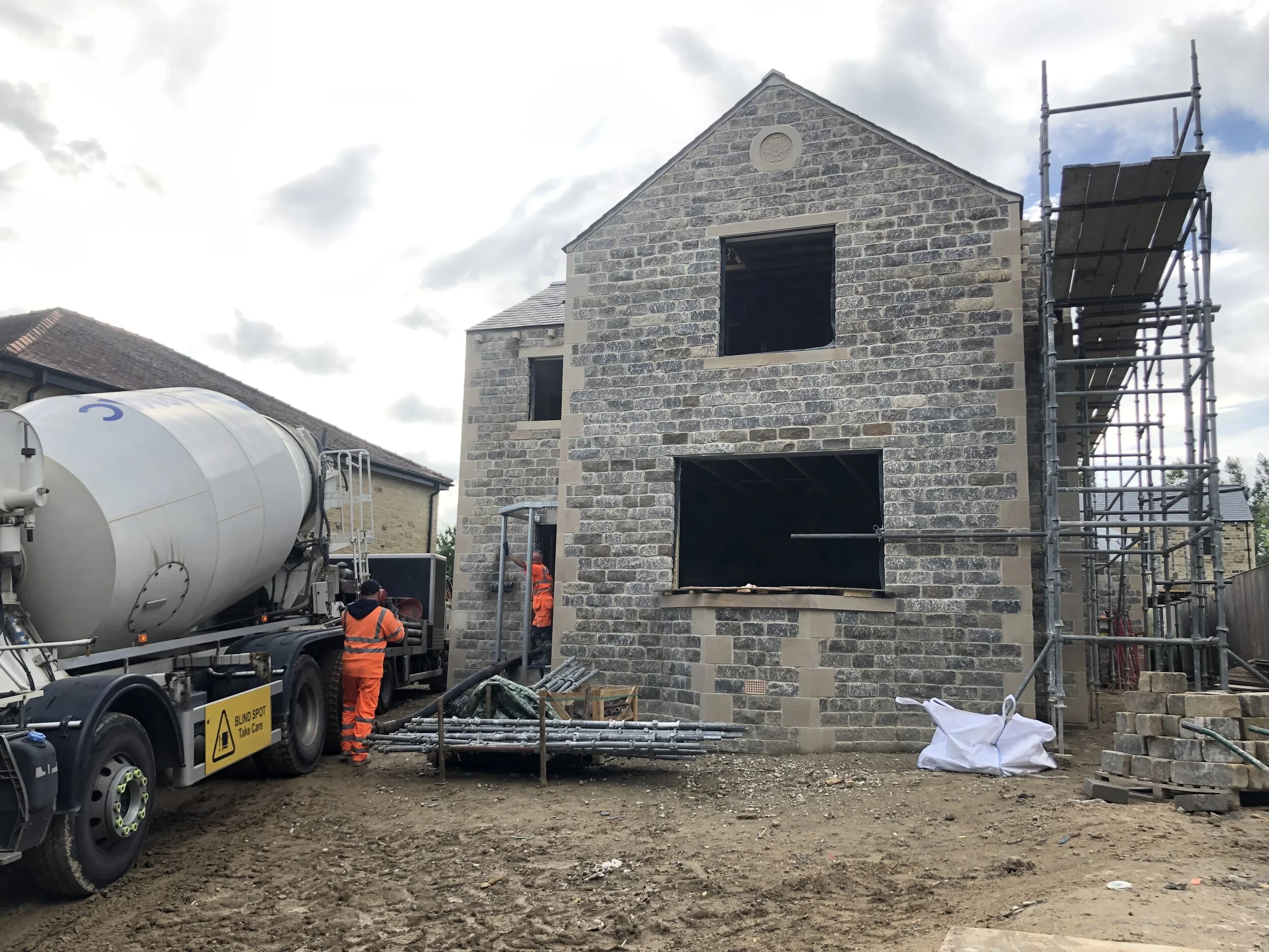 new build stone work .jpg