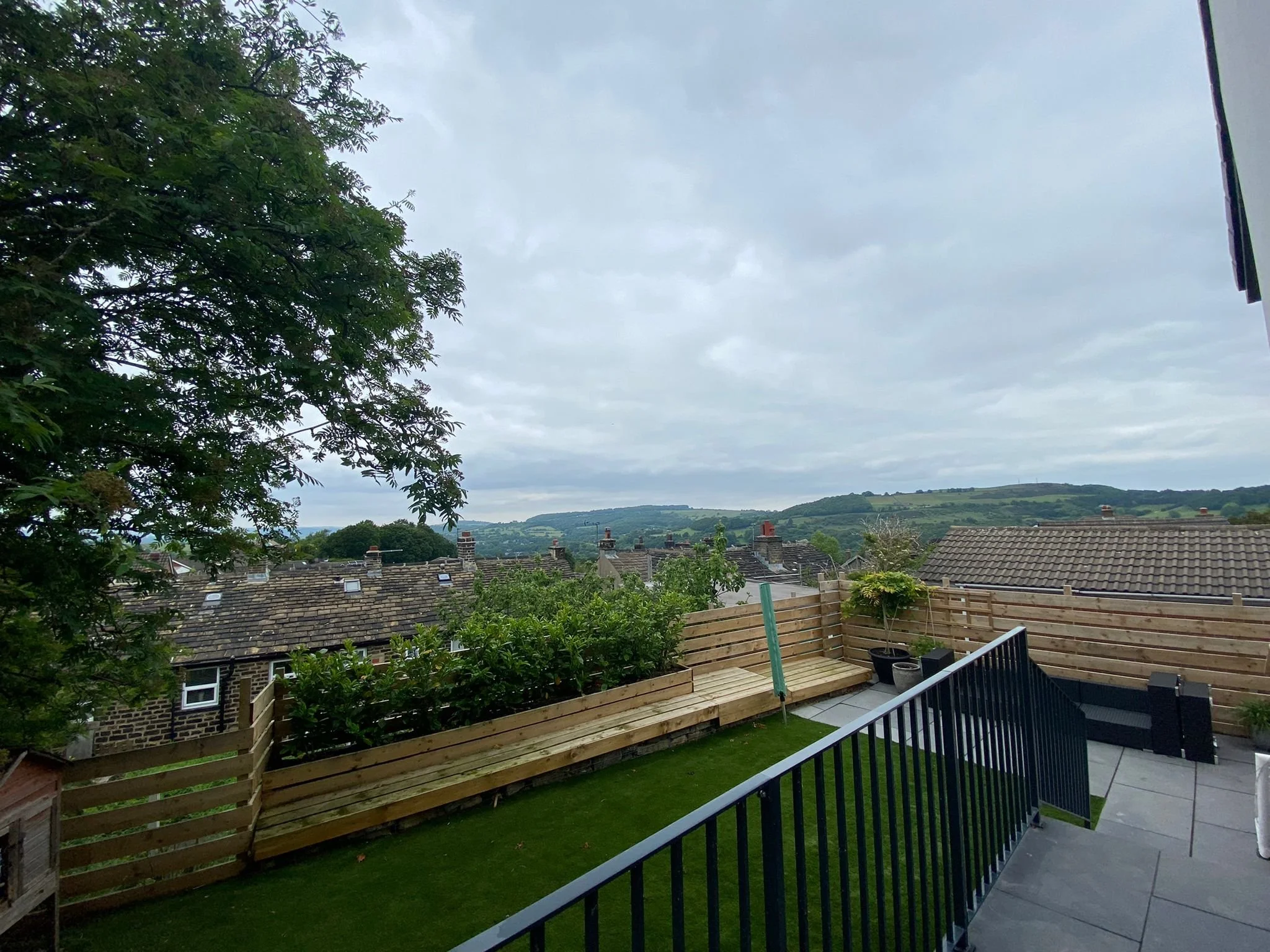 HOLMFIRTH VIEWS HUDDERSFIELD.JPG