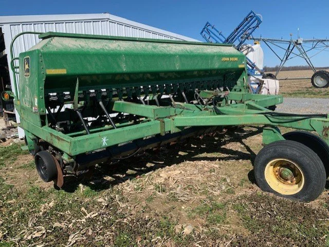 JOHNDEERE 1560 A.jpg