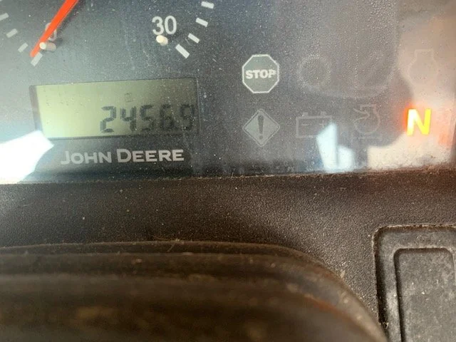 2011 JOHNDEERE5085M g.jpg