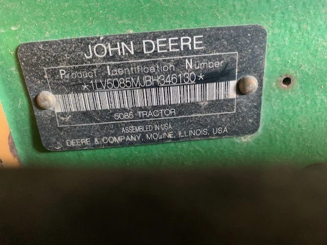 2011 JOHNDEERE5085M i.jpg
