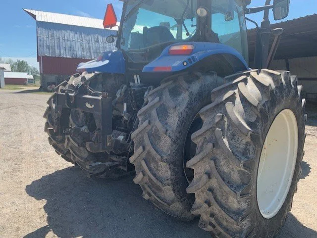 NEWHOLLANDT6030 C.jpg