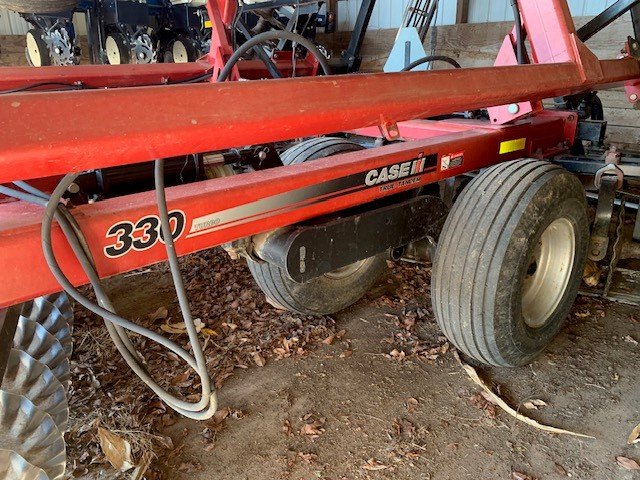 case ih 330 true g.jpg