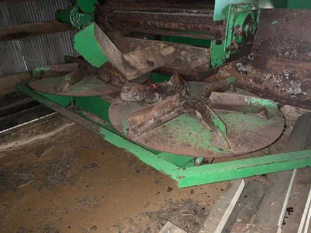 BBI LITTER SPREADER D.jpg