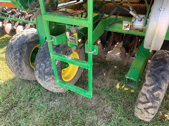 JOHN DEERE 1890 L.jpg