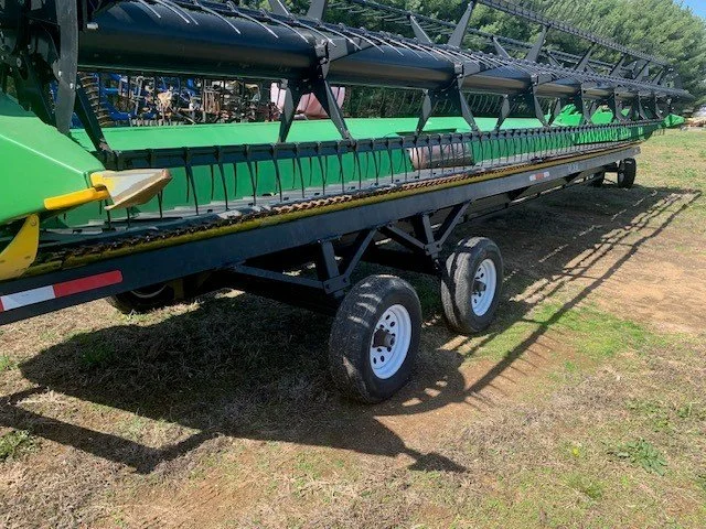 2011 JOHN DEERE 635 I.jpg