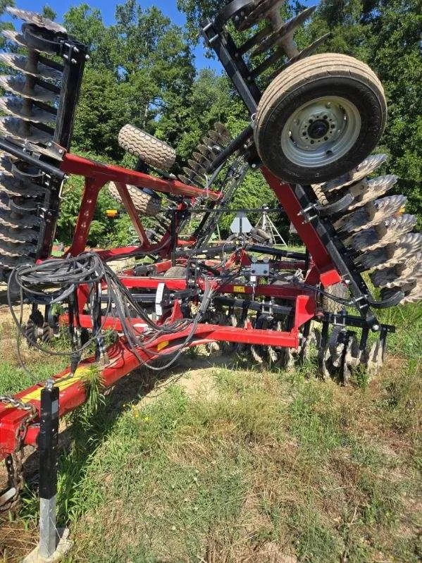 CASEIH 335B E.jpg