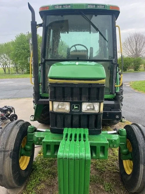 JOHN DEERE 6400 D.jpg
