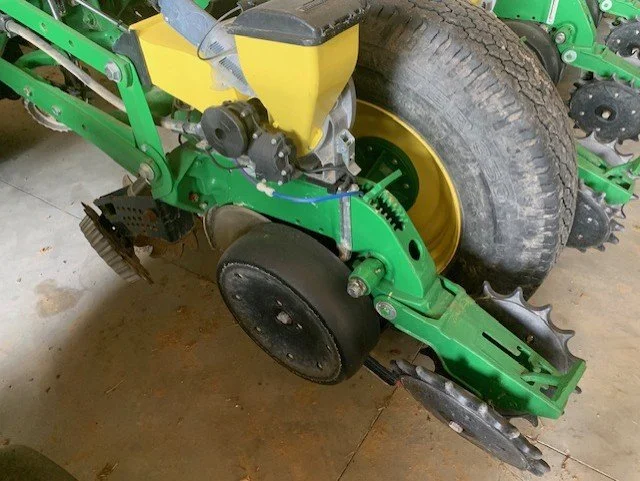 JOHN DEERE 1770 PLANTER g.jpg