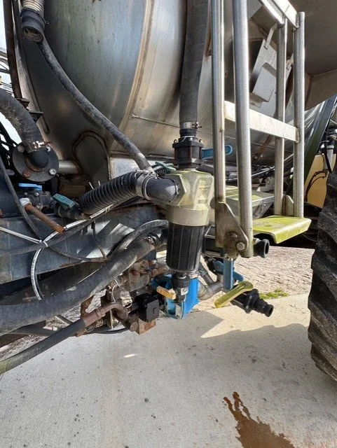B1997 CAT SPRAYER F.jpg
