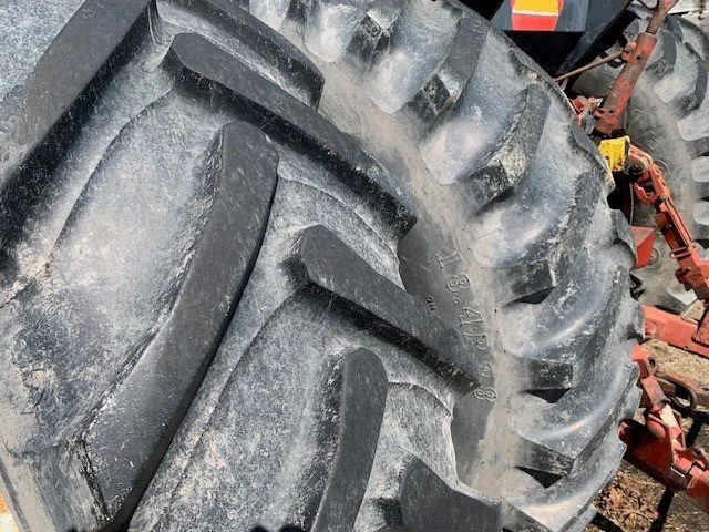 INTERNATIONAL 1979 E.jpg