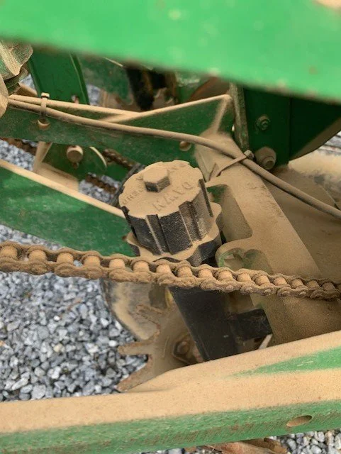 JD 1750 PLANTER I.jpg