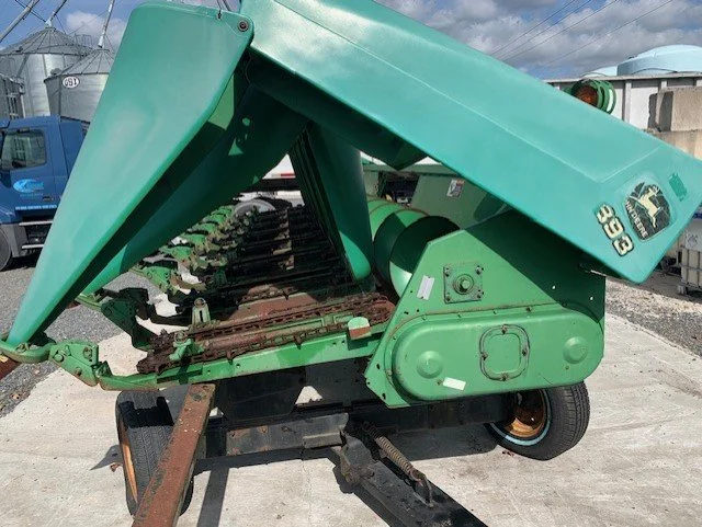 JOHN DEERE 893 C.jpg