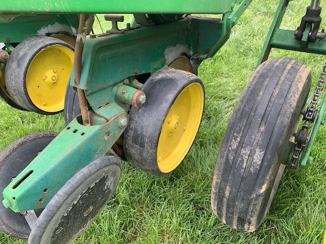 JOHN DEERE 7000 I.jpg