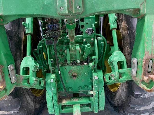 JOHN DEERE 7230R K.jpg