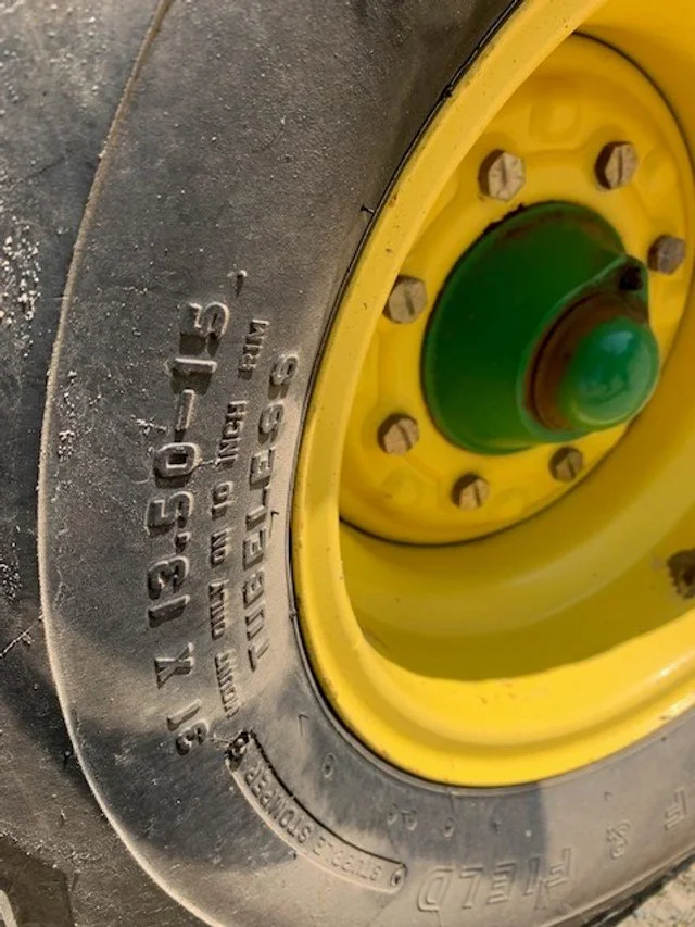 JOHN DEERE 1890 N.jpg