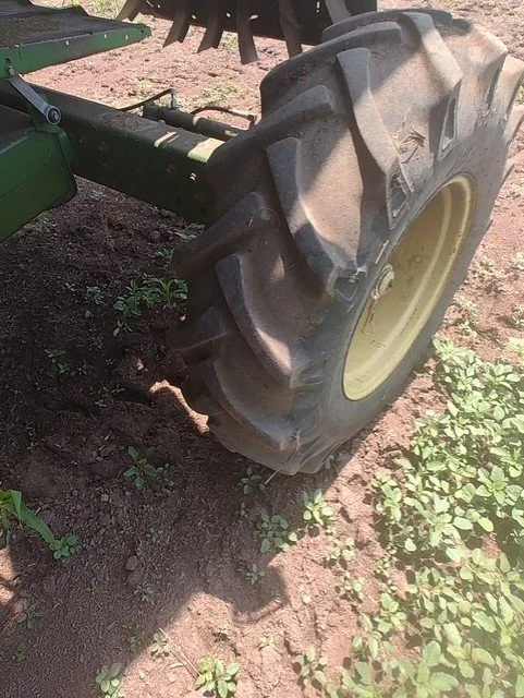 JOHN DEERE 9500 COMBINE 8.jpg