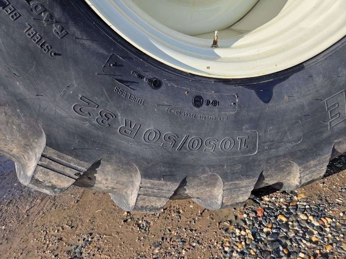 2019 J&M GRAIN CART F.JPG